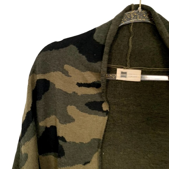 Look by M New York‎ Open Front Batwing Camouflage Cardigan OSFA - Picture 2 of 6
